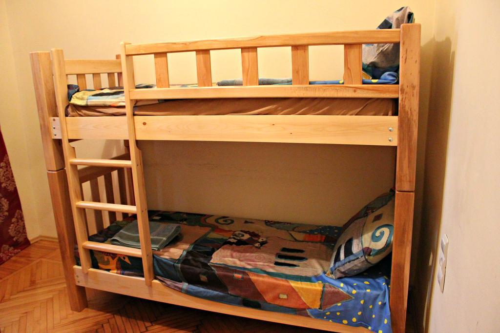 كوتايسي Hostel Bude الغرفة الصورة
